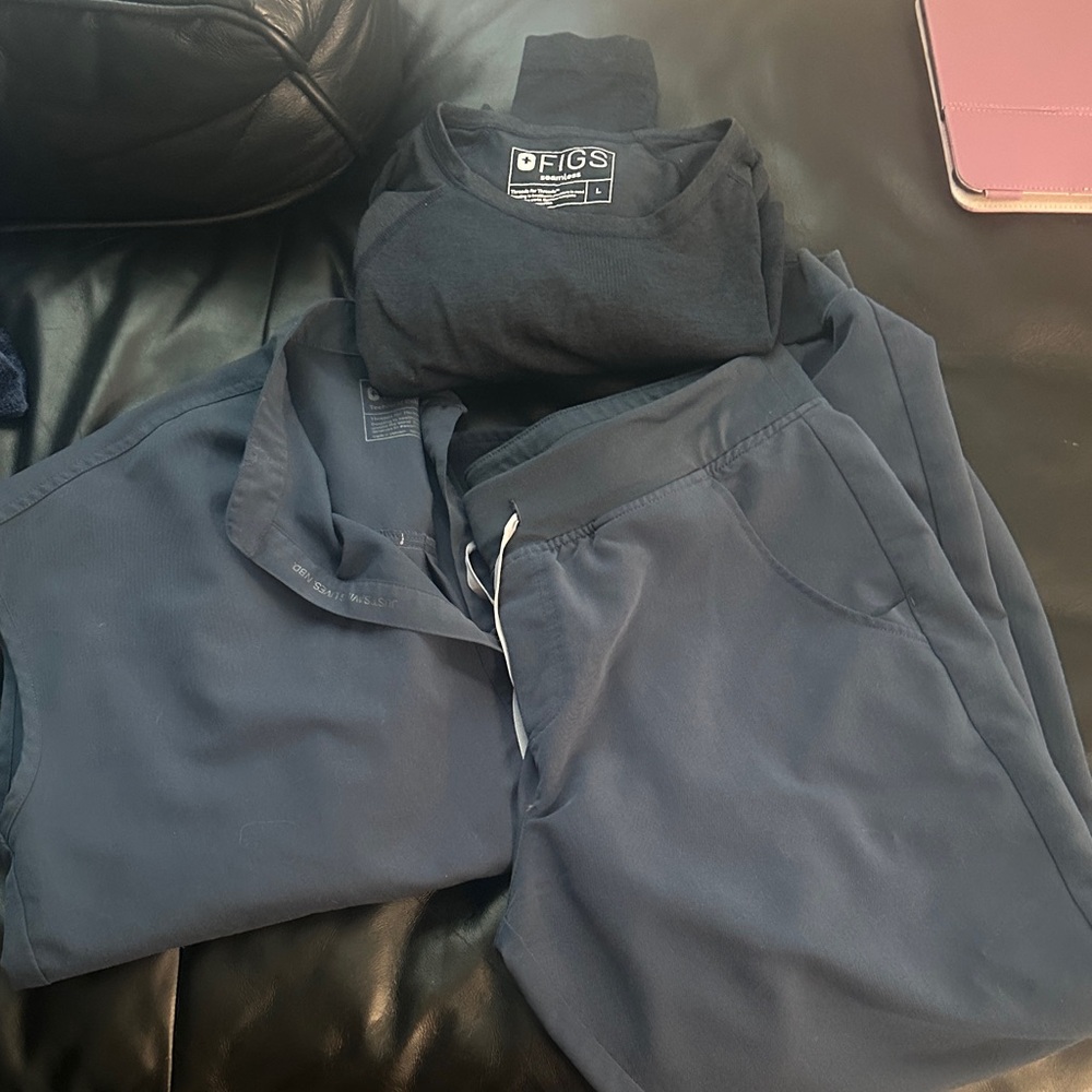 Figs Deep Blue Scrub Ensemble